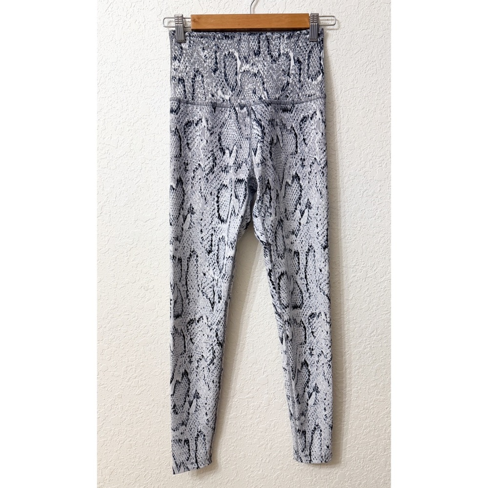 Beyond Yoga Ombre Snake High-Waist Midi Legging - S